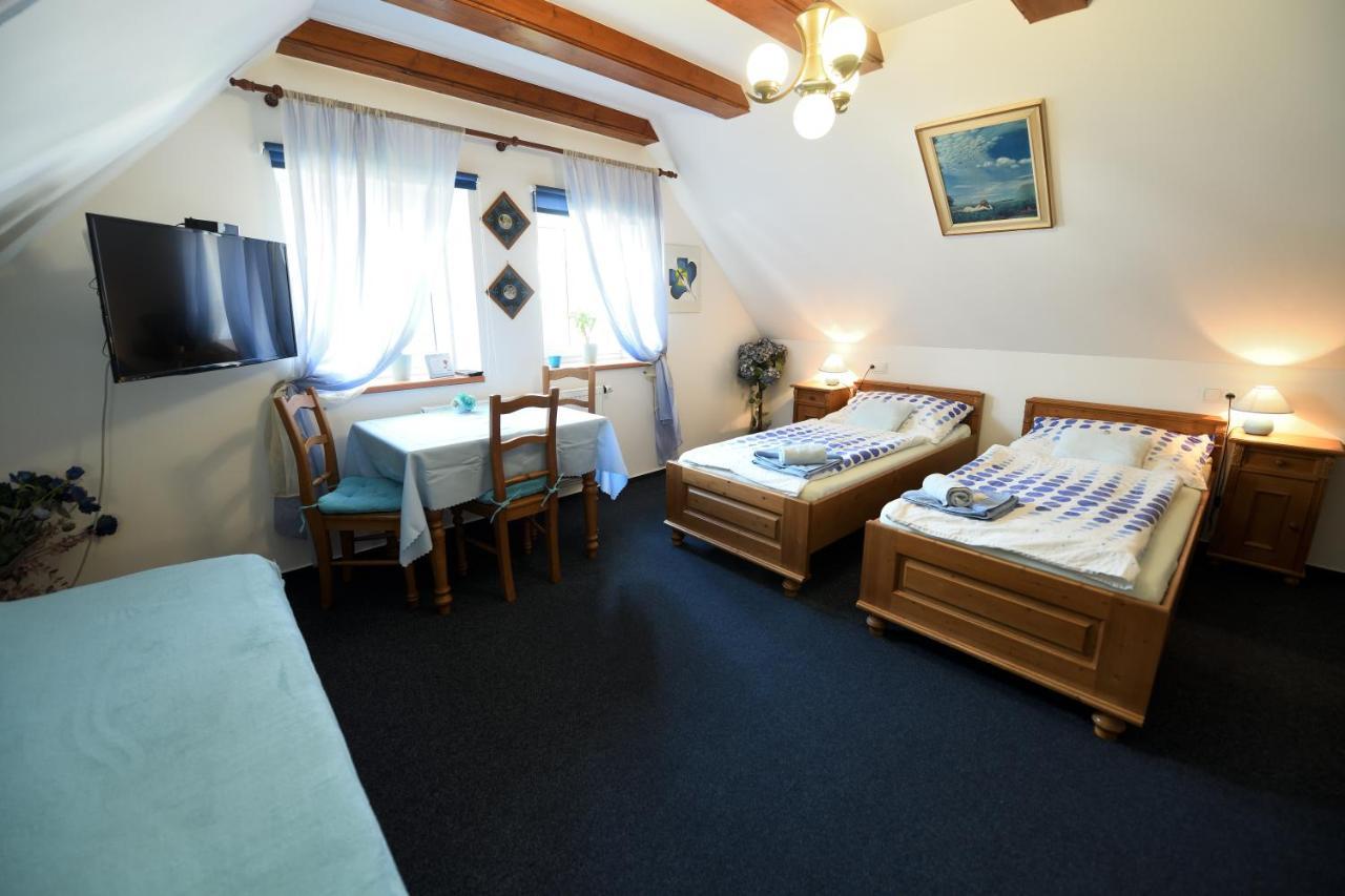 V Chaloupce Penzion Rychnov nad Kneznou
